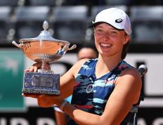 包含密尔沃基雄鹿士气爆棚，钻石联赛决赛遇上曼城，目标明确直指晋级的词条